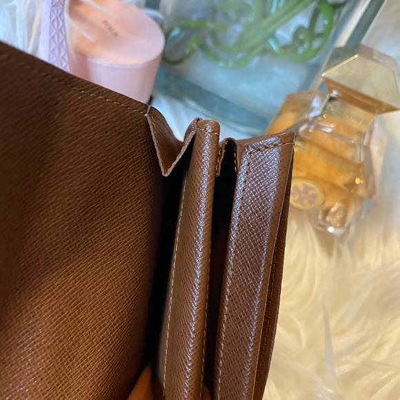 Sold soldLouis Vuitton Card/Coin Wallet - Picture 7 of 14